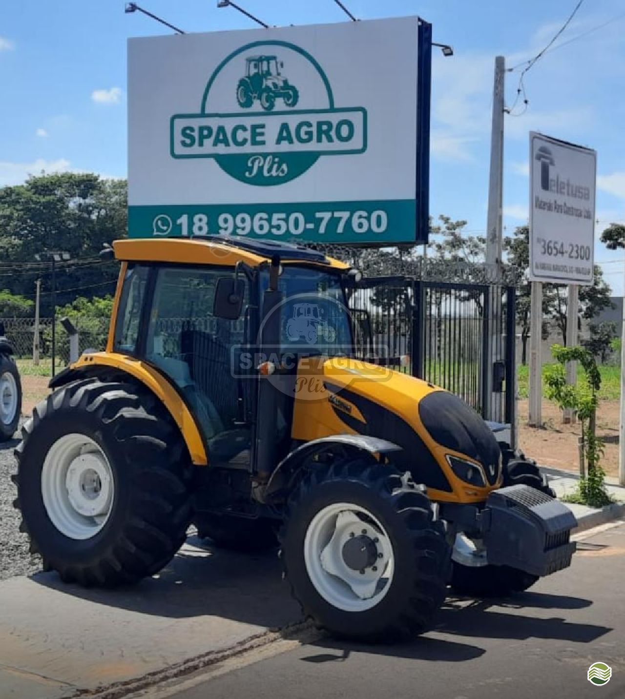 TRATOR VALTRA VALTRA A114 Tração 4x4 Space Agro Plis PENAPOLIS SÃO PAULO SP